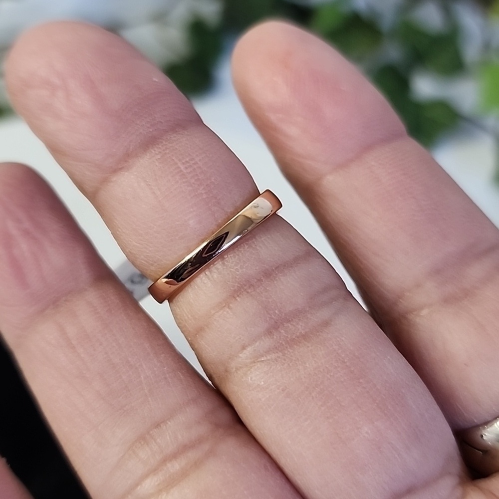 Gold Filled Ring with Simulated Blue Topaz Stone - Picture 7 of 10